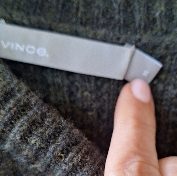 Vince Wool Blend Asymmetric  Ribbed Dark Green Oversized Sweater Womens Size XS - Picture 2 of 8
